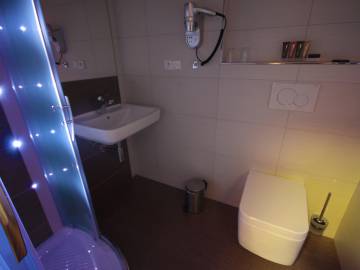 bily_jednorozec_pokoje_09